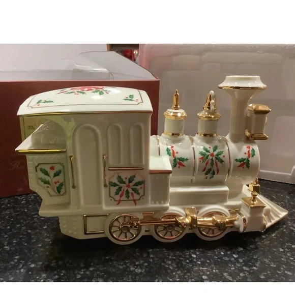 Lenox Christmas Holiday Junction Train Locomotive Engine